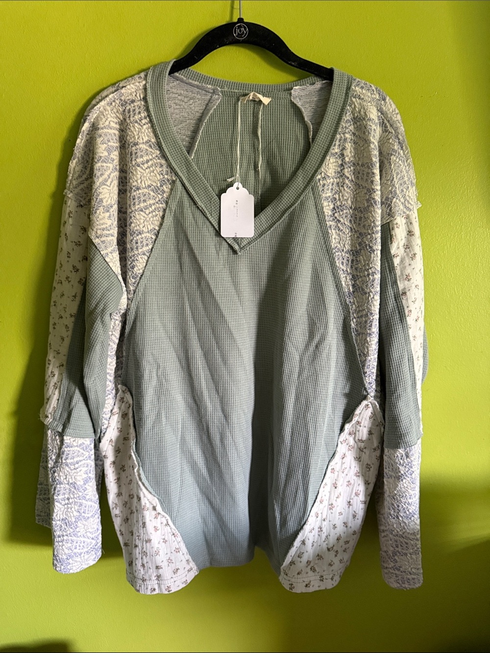 NWT POL Green Partial Waffle Knit Cream Floral Boho Long Sleeve Top Shirt Size L